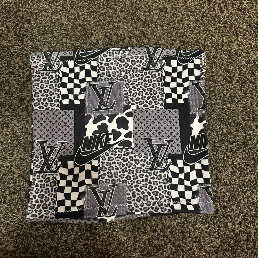 Nike LV Tube Top 4T